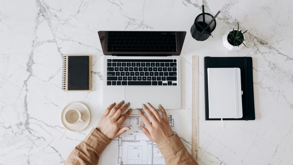 launch a free online school to grow your brand