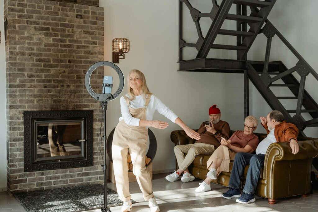 How to build an online community that people love